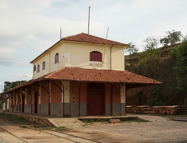 Foto de Biblioteca Municipal Profª. Rosaide Maria Lacerda Lima Silva - Recreio Minas Gerais