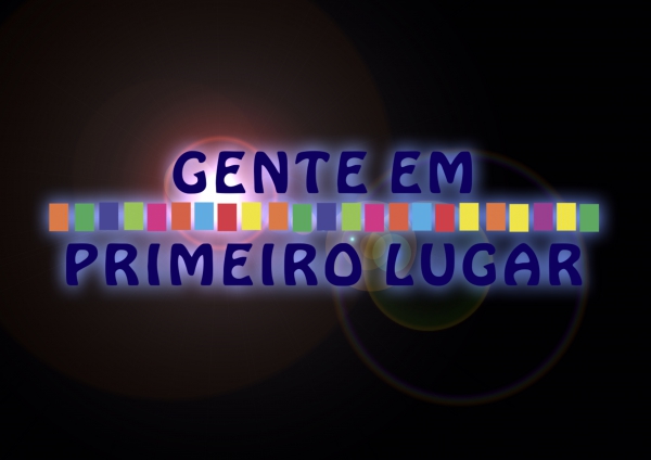 Foto de Gente em Primeiro Lugar
